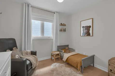 7 Thornlodge Drive Georgina ON L4P 4A3