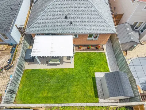 7 Thornlodge Drive Georgina ON L4P 4A3
