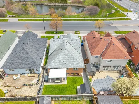 7 Thornlodge Drive Georgina ON L4P 4A3