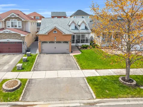 7 Thornlodge Drive Georgina ON L4P 4A3