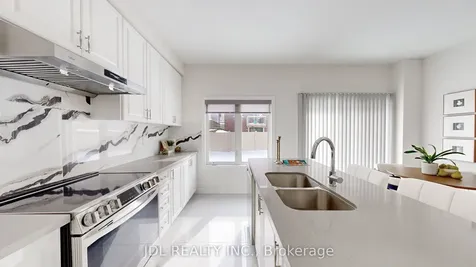 103 Connell Drive Georgina ON L4P 0K3