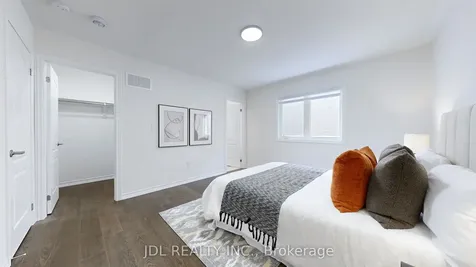 103 Connell Drive Georgina ON L4P 0K3