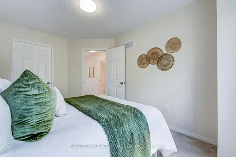 58 Rideau Drive Richmond Hill ON L4B 4P3