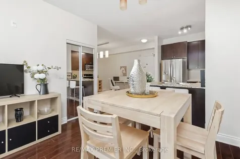 8201 Islington Avenue Vaughan ON L4L 9S6