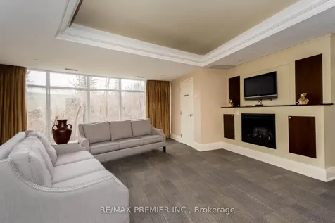 8201 Islington Avenue Vaughan ON L4L 9S6