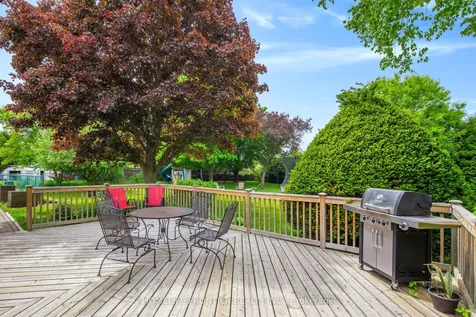 40 Delta Crescent East Gwillimbury ON L9N 1G4