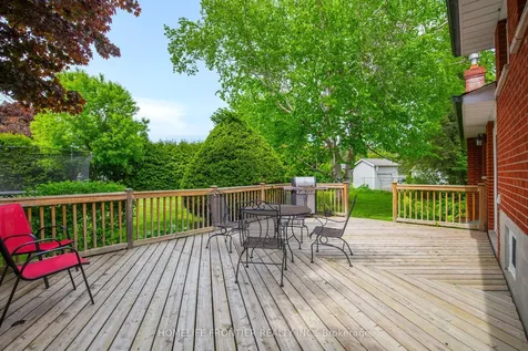 40 Delta Crescent East Gwillimbury ON L9N 1G4