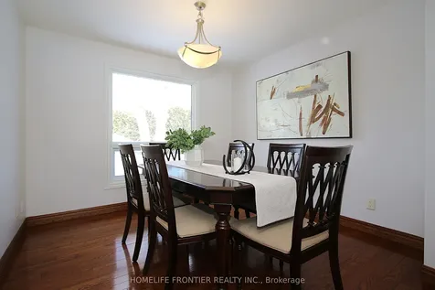 40 Delta Crescent East Gwillimbury ON L9N 1G4