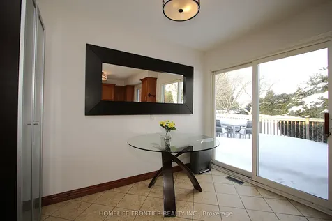 40 Delta Crescent East Gwillimbury ON L9N 1G4