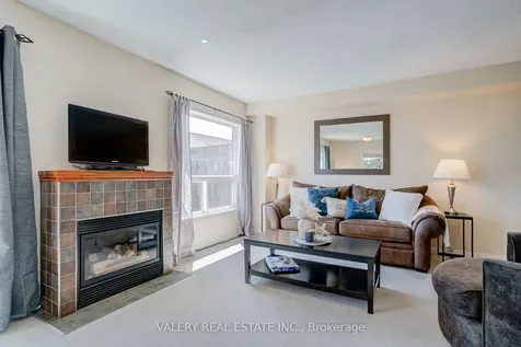 580 Legresley Lane Newmarket ON L3Y 8R8