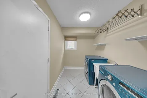 42 Kevi Crescent Richmond Hill ON L4B 3C8