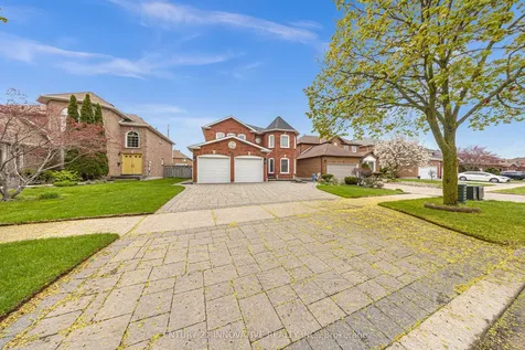 42 Kevi Crescent Richmond Hill ON L4B 3C8