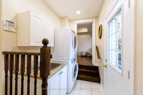 15 Old Colony Road Richmond Hill ON L4E 4L5