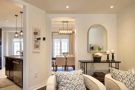 15 Old Colony Road Richmond Hill ON L4E 4L5