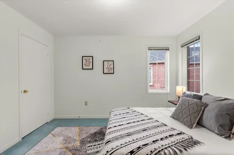 143 Hertford Crescent Markham ON L3S 3R4