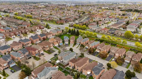 143 Hertford Crescent Markham ON L3S 3R4