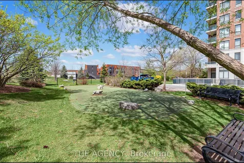 330 Red Maple Road Richmond Hill ON L4C 0T6