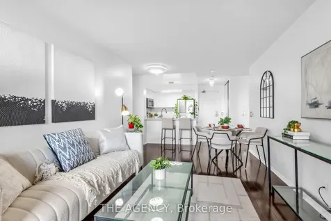 330 Red Maple Road Richmond Hill ON L4C 0T6