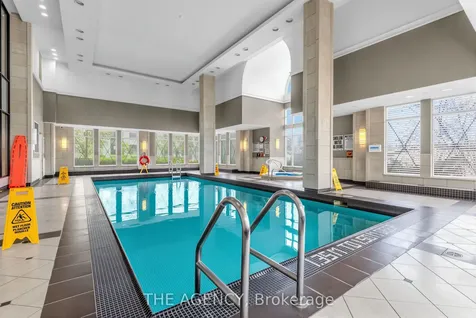 330 Red Maple Road Richmond Hill ON L4C 0T6
