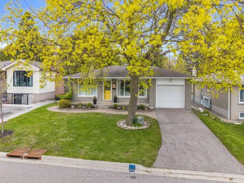 44 Kemano Road Aurora ON L4G 2Y3