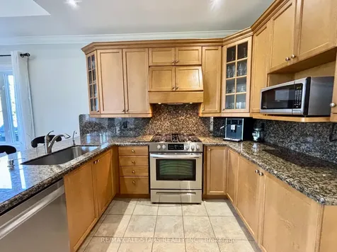 42 Deer Ridge Road Uxbridge ON L0C 1A0