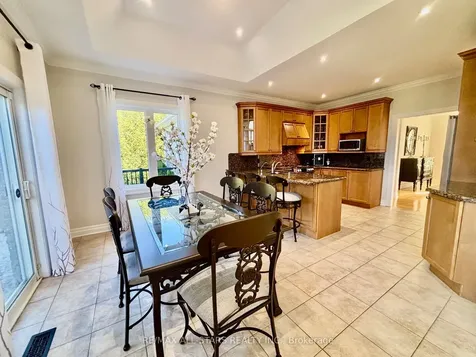 42 Deer Ridge Road Uxbridge ON L0C 1A0