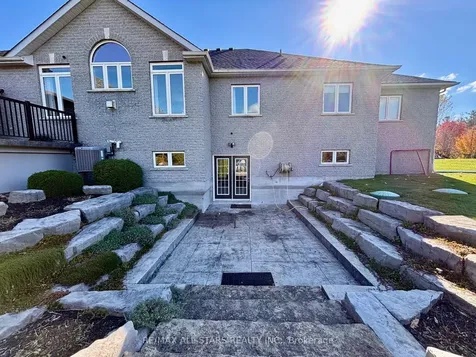 42 Deer Ridge Road Uxbridge ON L0C 1A0