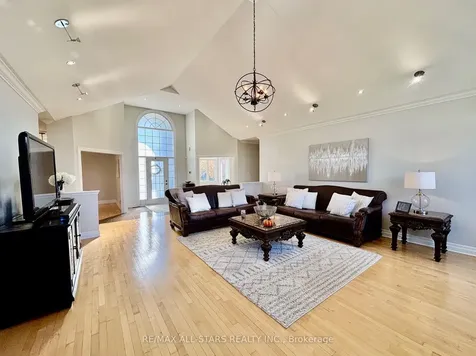 42 Deer Ridge Road Uxbridge ON L0C 1A0