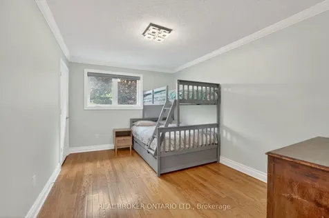84 Samuel Lount Road East Gwillimbury ON L9N 1G5