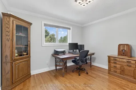 84 Samuel Lount Road East Gwillimbury ON L9N 1G5