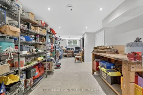 84 Samuel Lount Road East Gwillimbury ON L9N 1G5