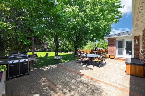 84 Samuel Lount Road East Gwillimbury ON L9N 1G5