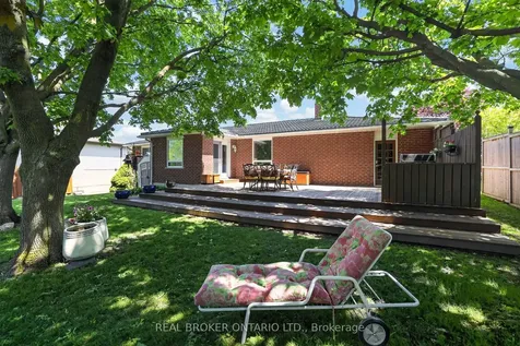 84 Samuel Lount Road East Gwillimbury ON L9N 1G5