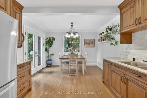 84 Samuel Lount Road East Gwillimbury ON L9N 1G5