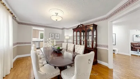 5 Espby Court Richmond Hill ON L4C 9L2