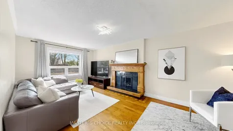 5 Espby Court Richmond Hill ON L4C 9L2