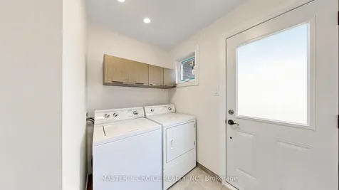 5 Espby Court Richmond Hill ON L4C 9L2
