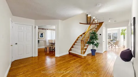 5 Espby Court Richmond Hill ON L4C 9L2