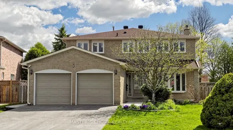 5 Espby Court Richmond Hill ON L4C 9L2