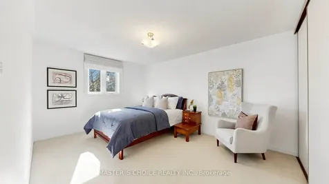 5 Espby Court Richmond Hill ON L4C 9L2