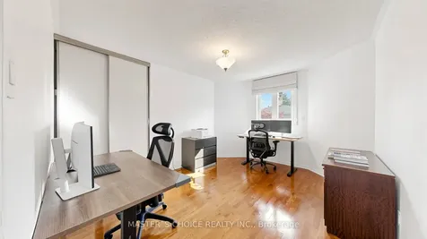 5 Espby Court Richmond Hill ON L4C 9L2