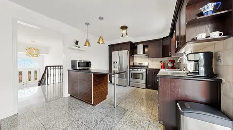 35 Pioneer Lane Vaughan ON L4L 2J2