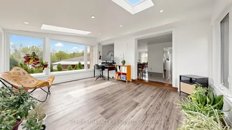 35 Pioneer Lane Vaughan ON L4L 2J2