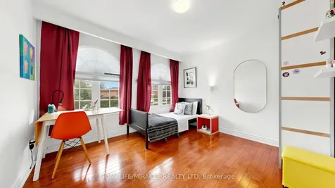 35 Pioneer Lane Vaughan ON L4L 2J2