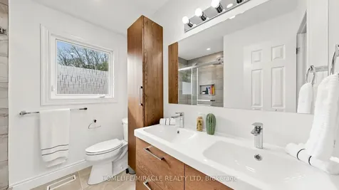 35 Pioneer Lane Vaughan ON L4L 2J2