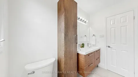 35 Pioneer Lane Vaughan ON L4L 2J2