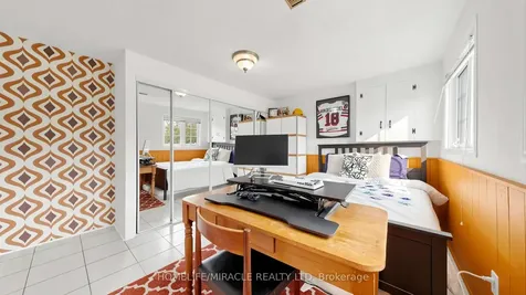35 Pioneer Lane Vaughan ON L4L 2J2
