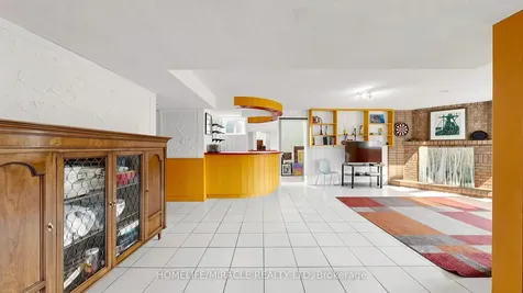 35 Pioneer Lane Vaughan ON L4L 2J2