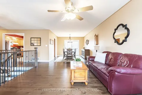 704 Trinity Street Innisfil ON L9S 2G8