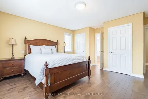704 Trinity Street Innisfil ON L9S 2G8